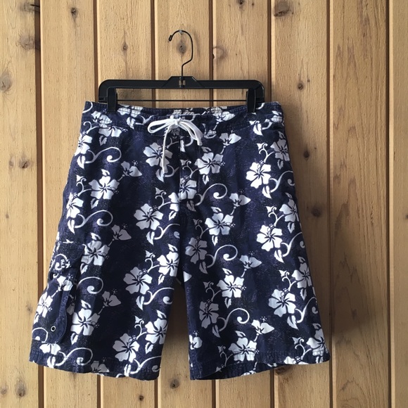 Hawaiian Tropical Print Board Shorts - Picture 1 of 5